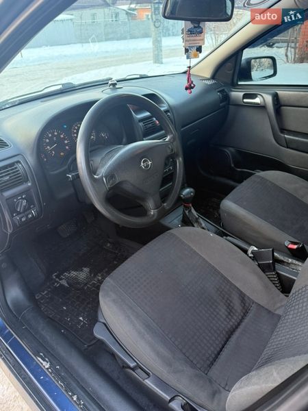 Седан Opel Astra 2003 в Киеве