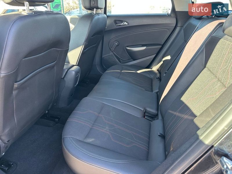 Универсал Opel Astra 2012 в Казатине