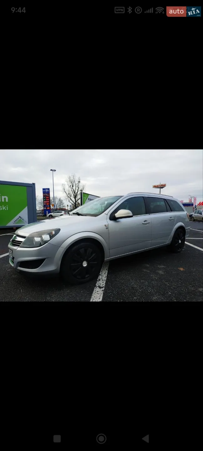 2010 Opel Astra - фото 1