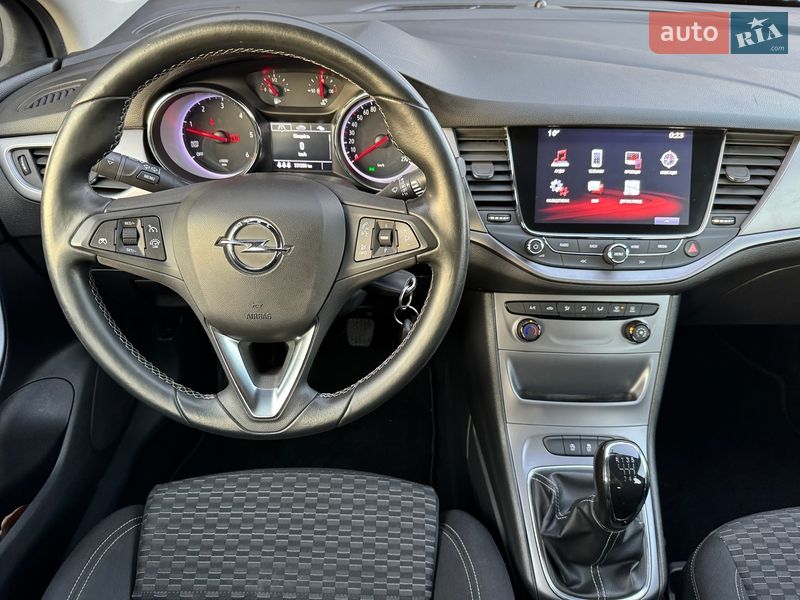 Універсал Opel Astra 2017 в Луцьку