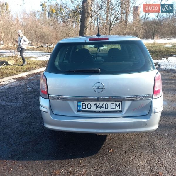 Универсал Opel Astra 2009 в Жмеринке