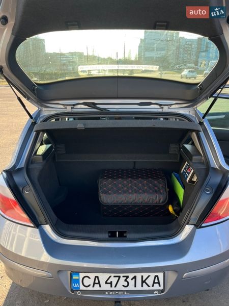 Хэтчбек Opel Astra 2005 в Черкассах