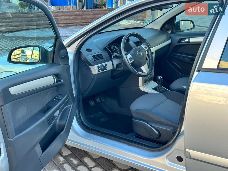 Универсал Opel Astra 2008 в Виннице