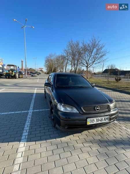 Седан Opel Astra 2006 в Коломые