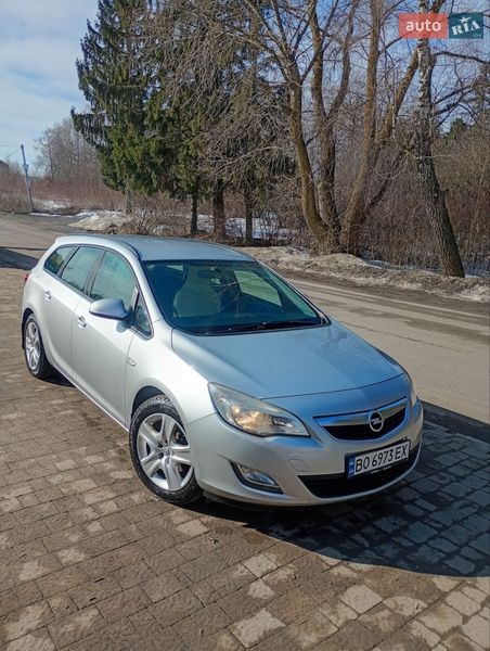 Opel Astra 2010