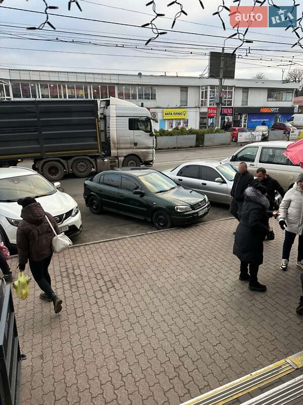 Хэтчбек Opel Astra 2004 в Кременчуге