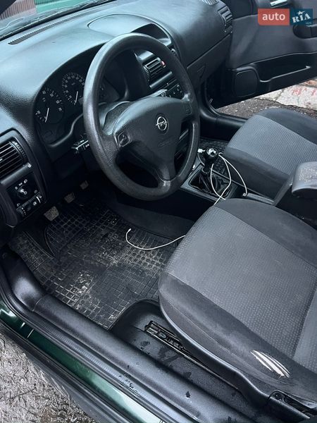 Хэтчбек Opel Astra 2004 в Кременчуге
