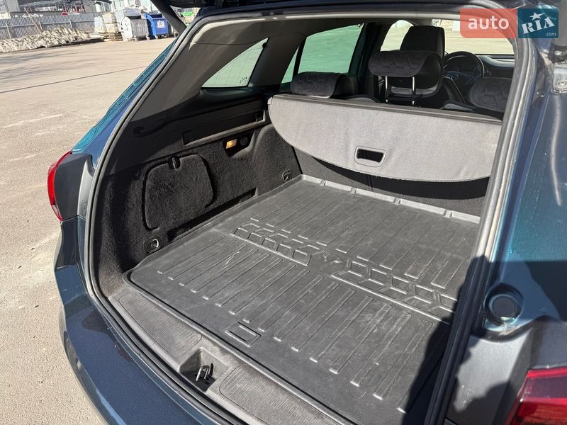 Универсал Opel Astra 2016 в Львове