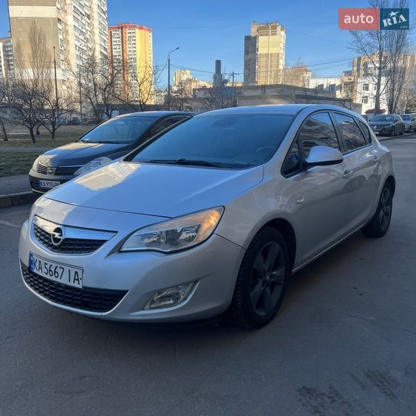 Opel Astra 2010