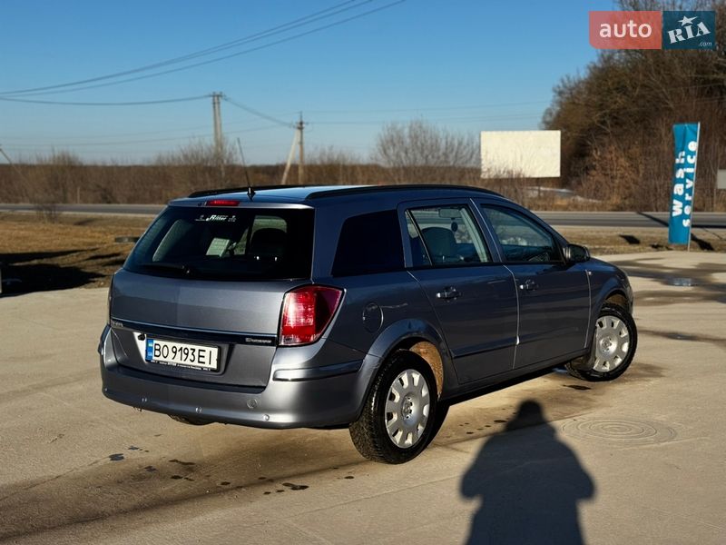 Универсал Opel Astra 2004 в Чорткове
