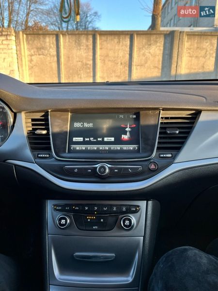 Универсал Opel Astra 2019 в Житомире