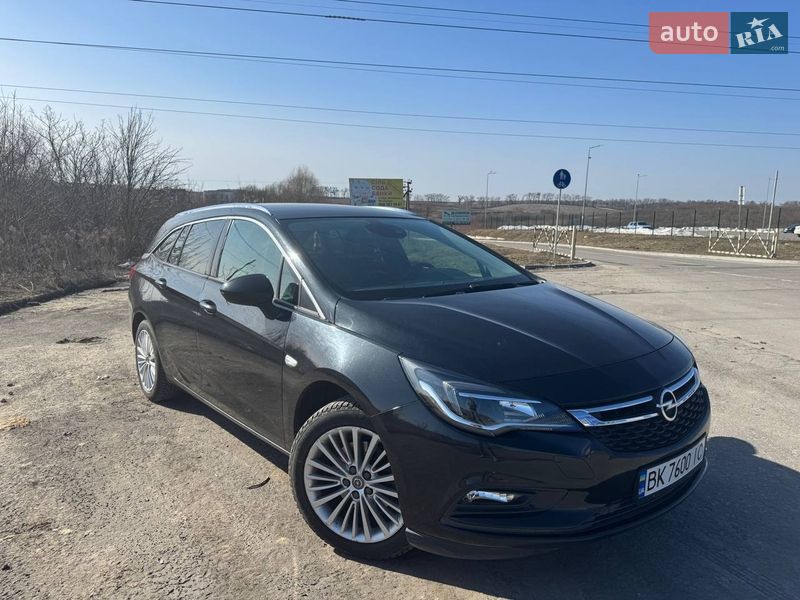 Универсал Opel Astra 2016 в Ровно