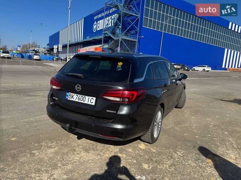 Универсал Opel Astra 2016 в Ровно
