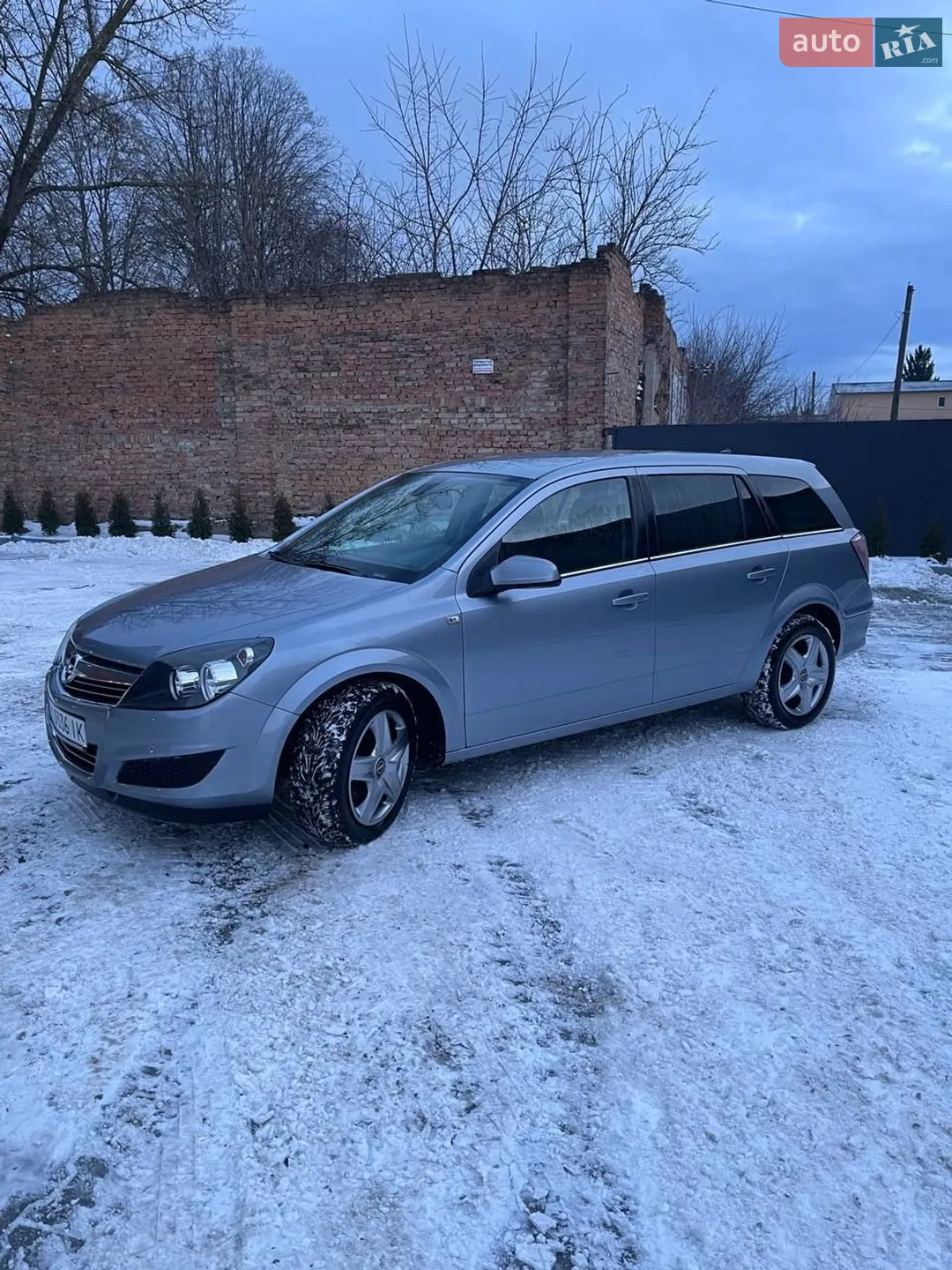 2010 Opel Astra - мініатюра 2
