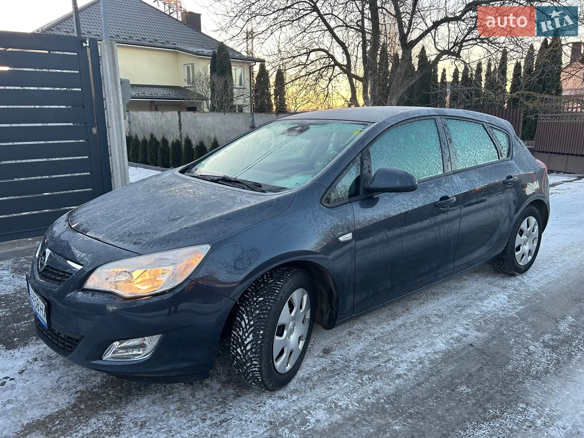 2010 Opel Astra - мініатюра 2