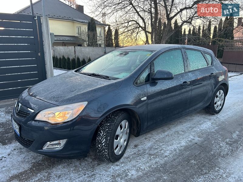 Хэтчбек Opel Astra 2010 в Ковеле фото 2 Хэтчбек Opel Astra 2010 в Ковеле