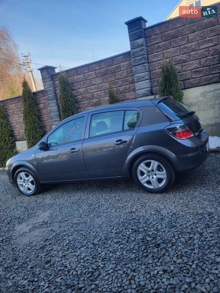 Хэтчбек Opel Astra 2009 в Луцке