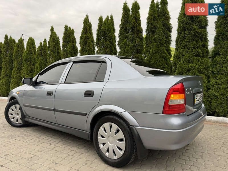 Седан Opel Astra 2007 в Дрогобыче