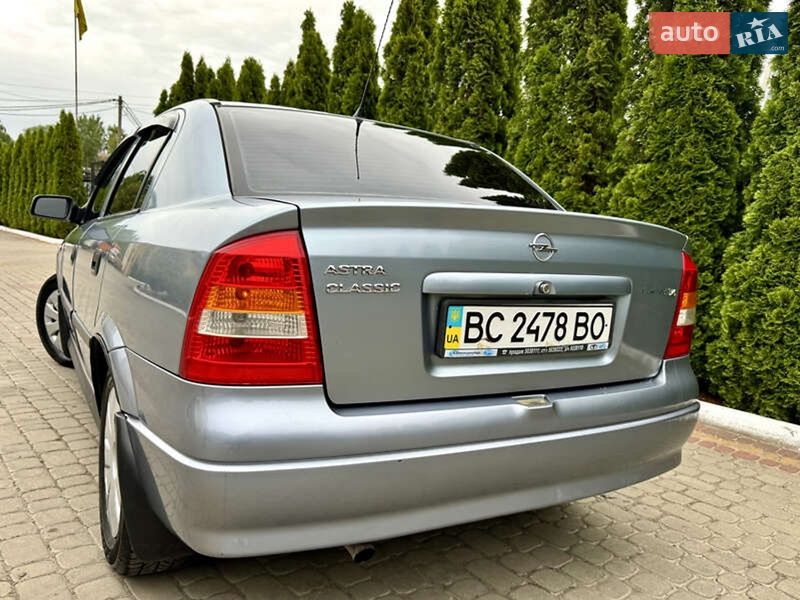 Седан Opel Astra 2007 в Дрогобыче