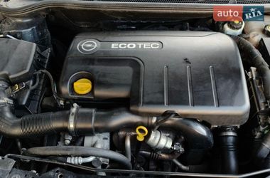 Универсал Opel Astra 2012 в Луцке