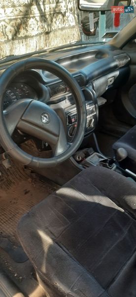 Седан Opel Astra 1994 в Кривому Розі