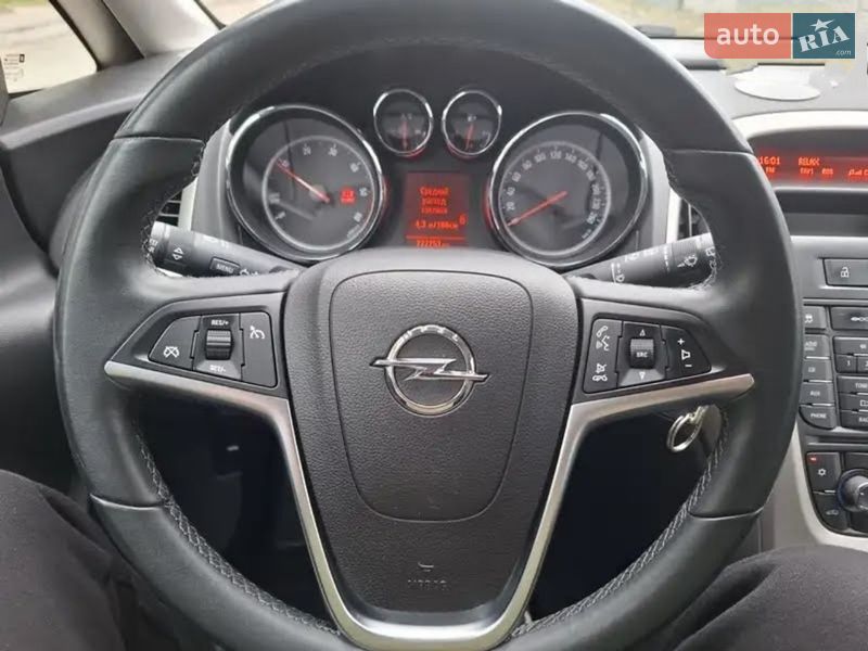 Універсал Opel Astra 2011 в Києві фото 17 Універсал Opel Astra 2011 в Києві
