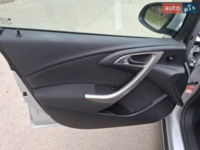 Універсал Opel Astra 2011 в Києві фото 21 Універсал Opel Astra 2011 в Києві