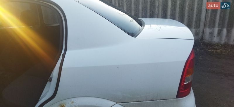 Седан Opel Astra 2002 в Лубнах