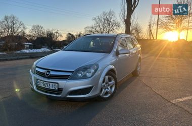 Універсал Opel Astra 2009 в Коростені