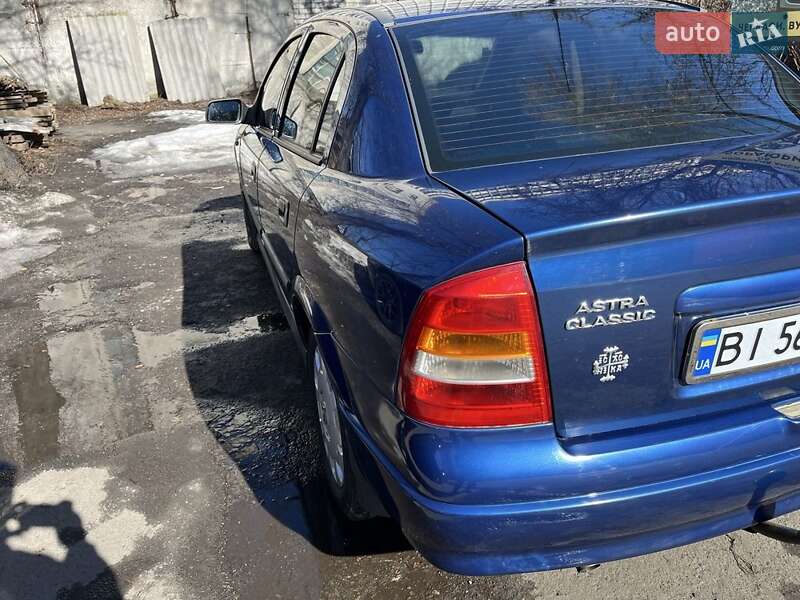 Седан Opel Astra 2006 в Черкассах