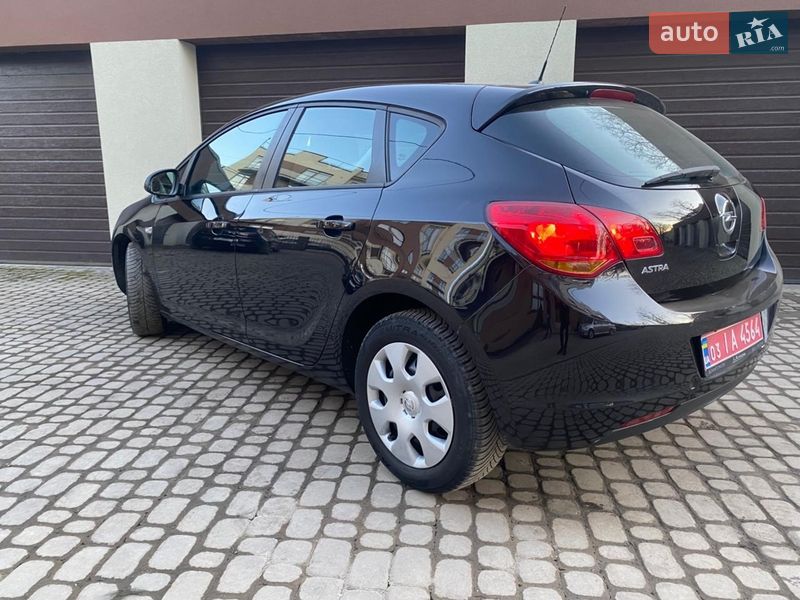 Хэтчбек Opel Astra 2010 в Коломые