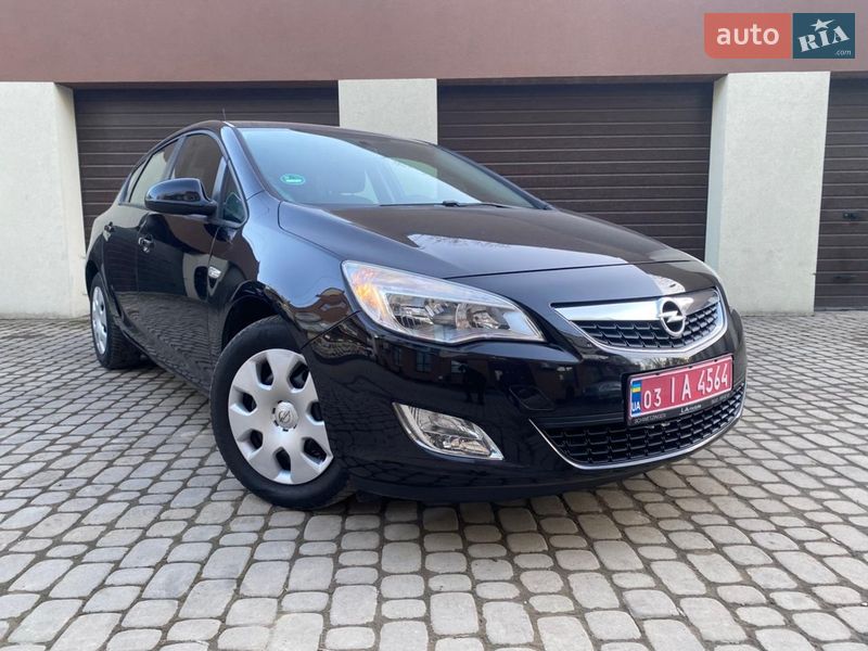 Хэтчбек Opel Astra 2010 в Коломые
