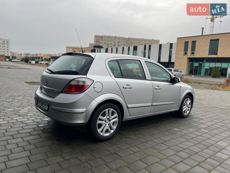 Хэтчбек Opel Astra 2005 в Хмельницком