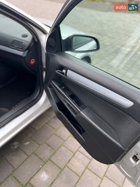 Хэтчбек Opel Astra 2005 в Хмельницком