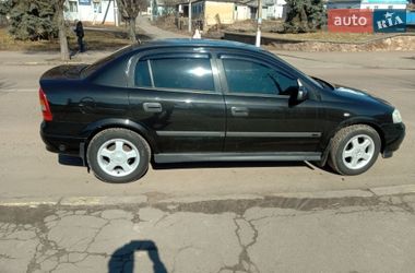 Седан Opel Astra 2008 в Чуднові