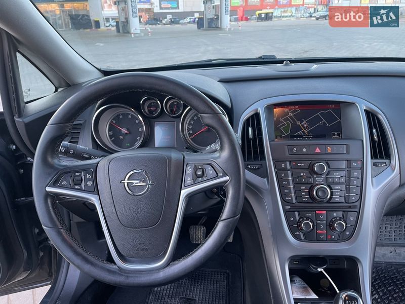 Універсал Opel Astra 2015 в Харкові