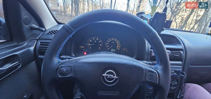 Седан Opel Astra 2006 в Києві