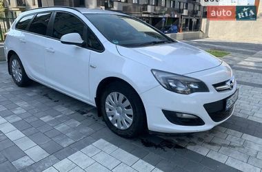 Универсал Opel Astra 2014 в Золочеве