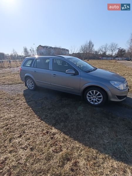 Універсал Opel Astra 2008 в Звягелі