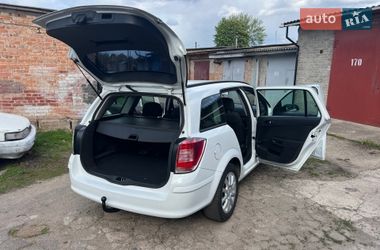 Універсал Opel Astra 2010 в Ніжині