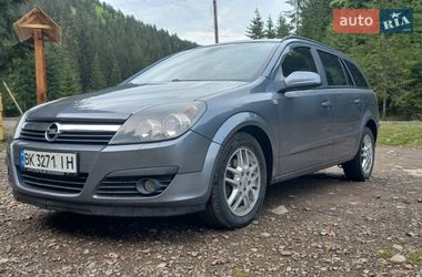 Универсал Opel Astra 2006 в Ровно