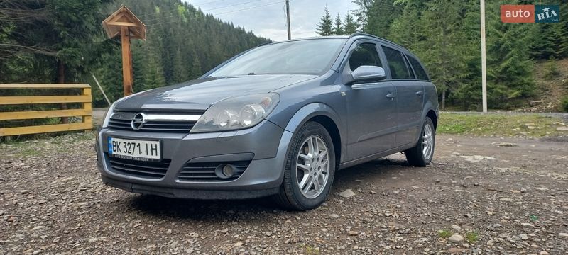 Универсал Opel Astra 2006 в Ровно