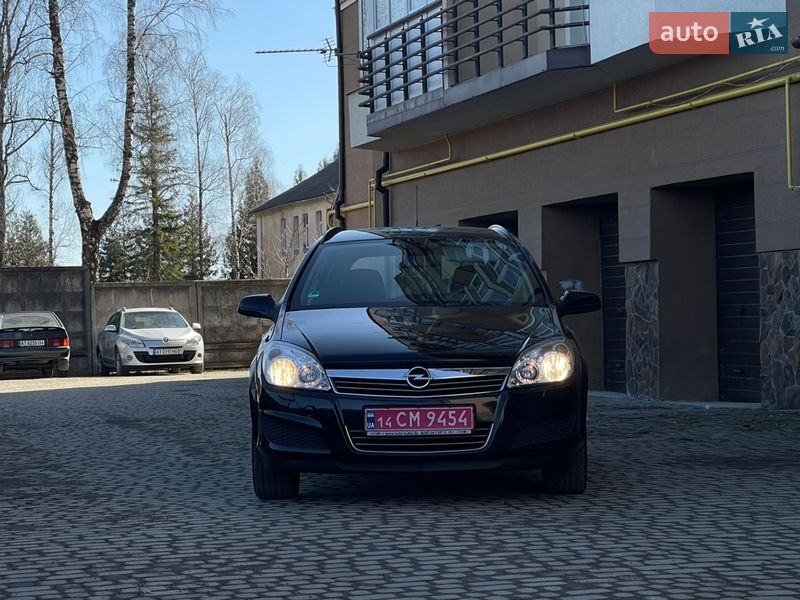 Универсал Opel Astra 2008 в Надворной