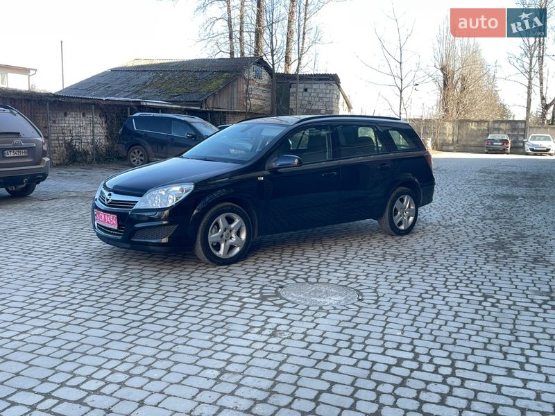 Универсал Opel Astra 2008 в Надворной