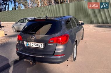Универсал Opel Astra 2012 в Киеве