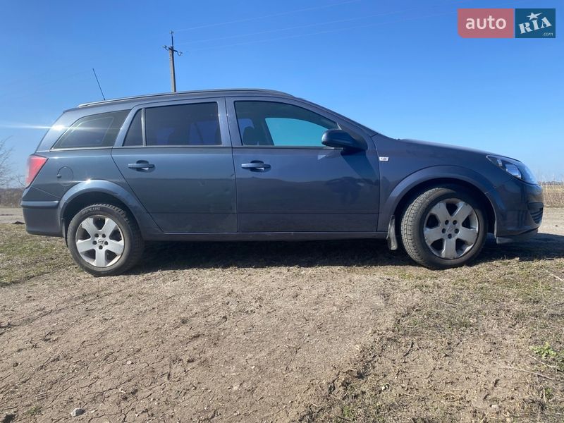 Універсал Opel Astra 2006 в Новомосковську