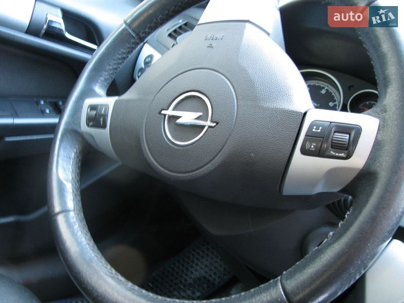 Универсал Opel Astra 2009 в Вишневце