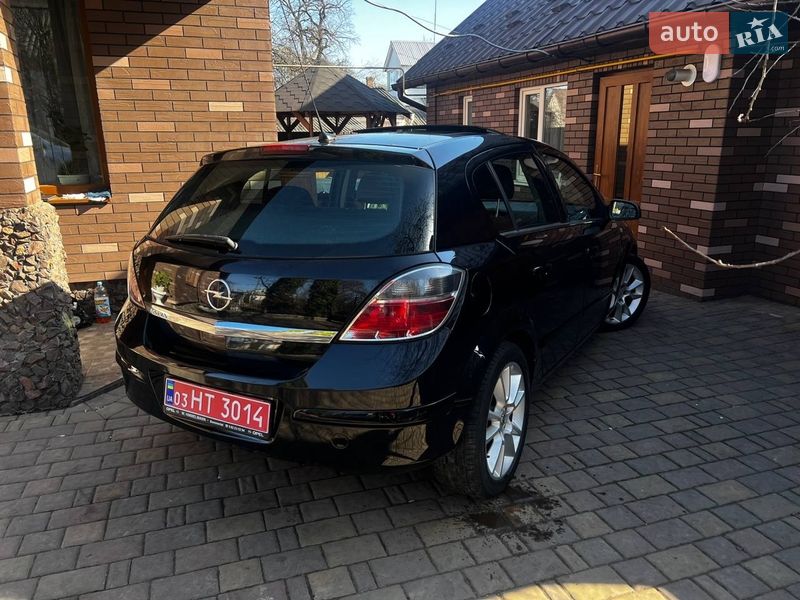 Хэтчбек Opel Astra 2008 в Луцке