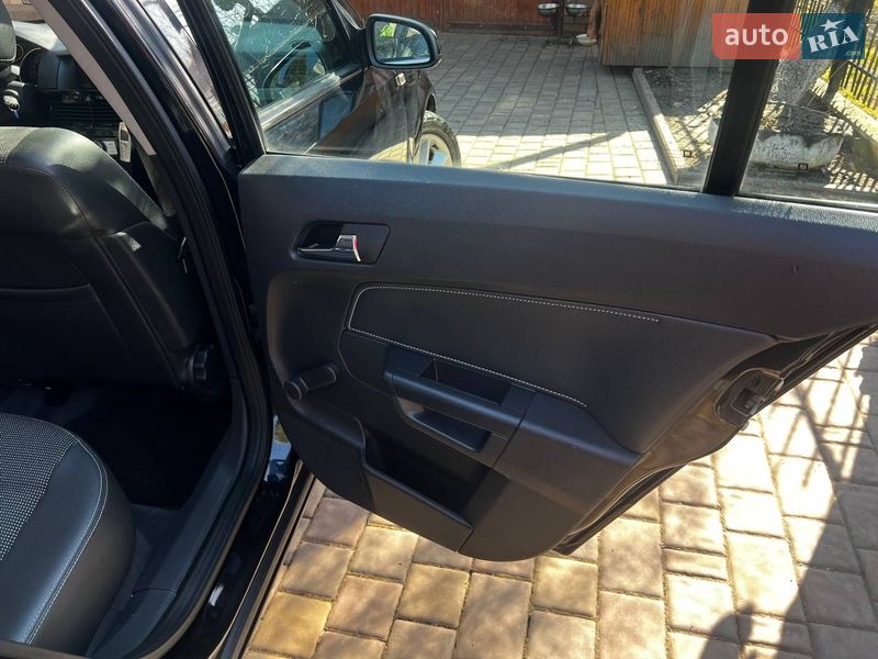 Хэтчбек Opel Astra 2008 в Луцке