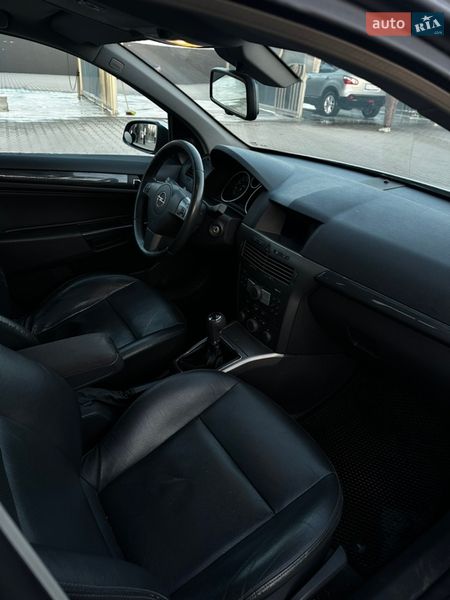 Универсал Opel Astra 2005 в Хмельницком